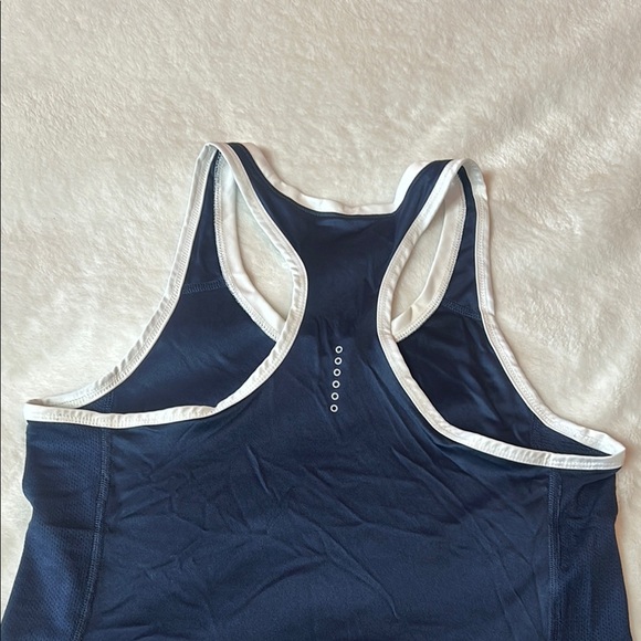 Nike Blue Fitted Athletic Tank Top - Picture 4 of 9